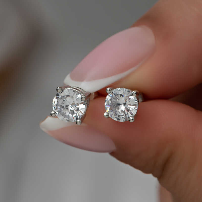 Silver 6 mm White Zircon Single Stone Women’s Earring