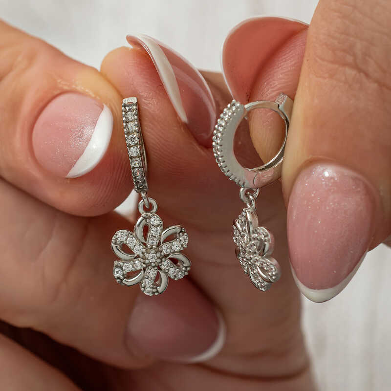 Silver Dangle Flower Women’s Earrings