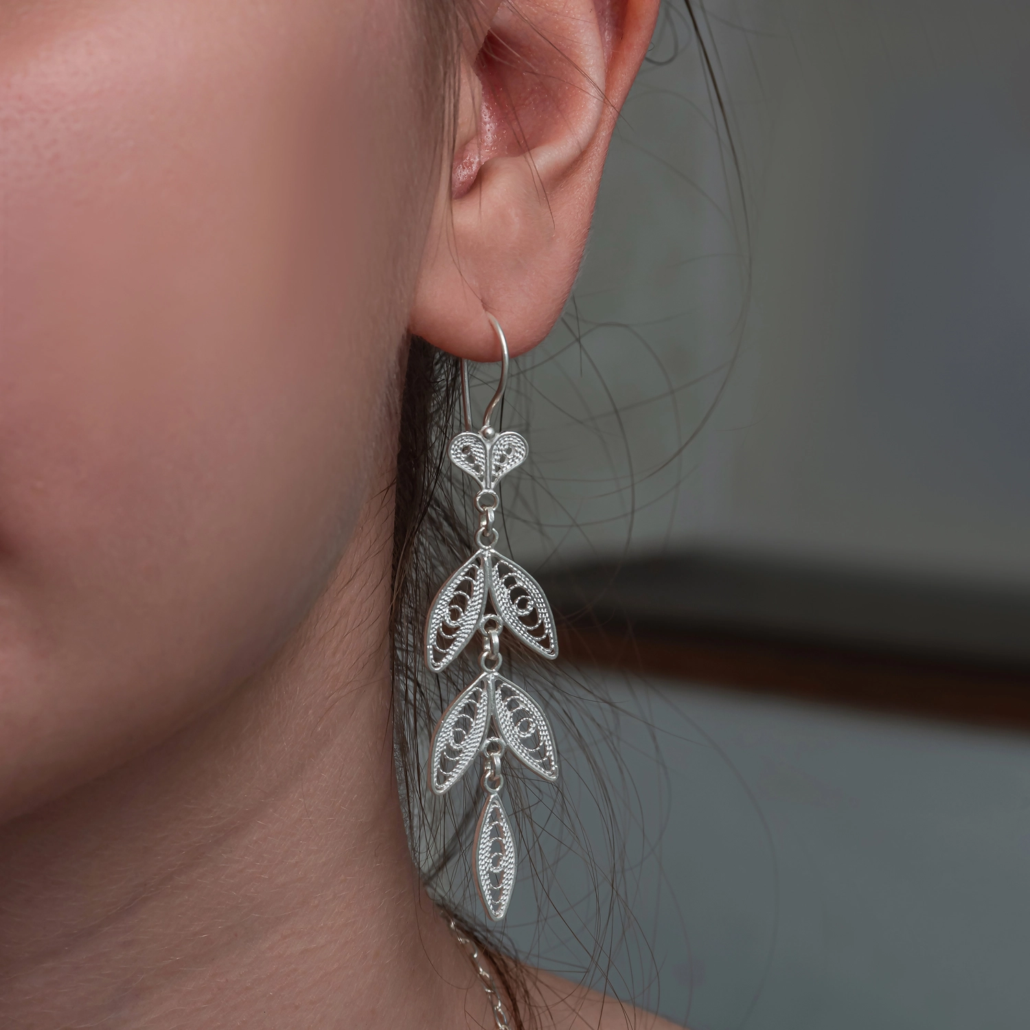 Silver Leaf Filigree Women’s Earring