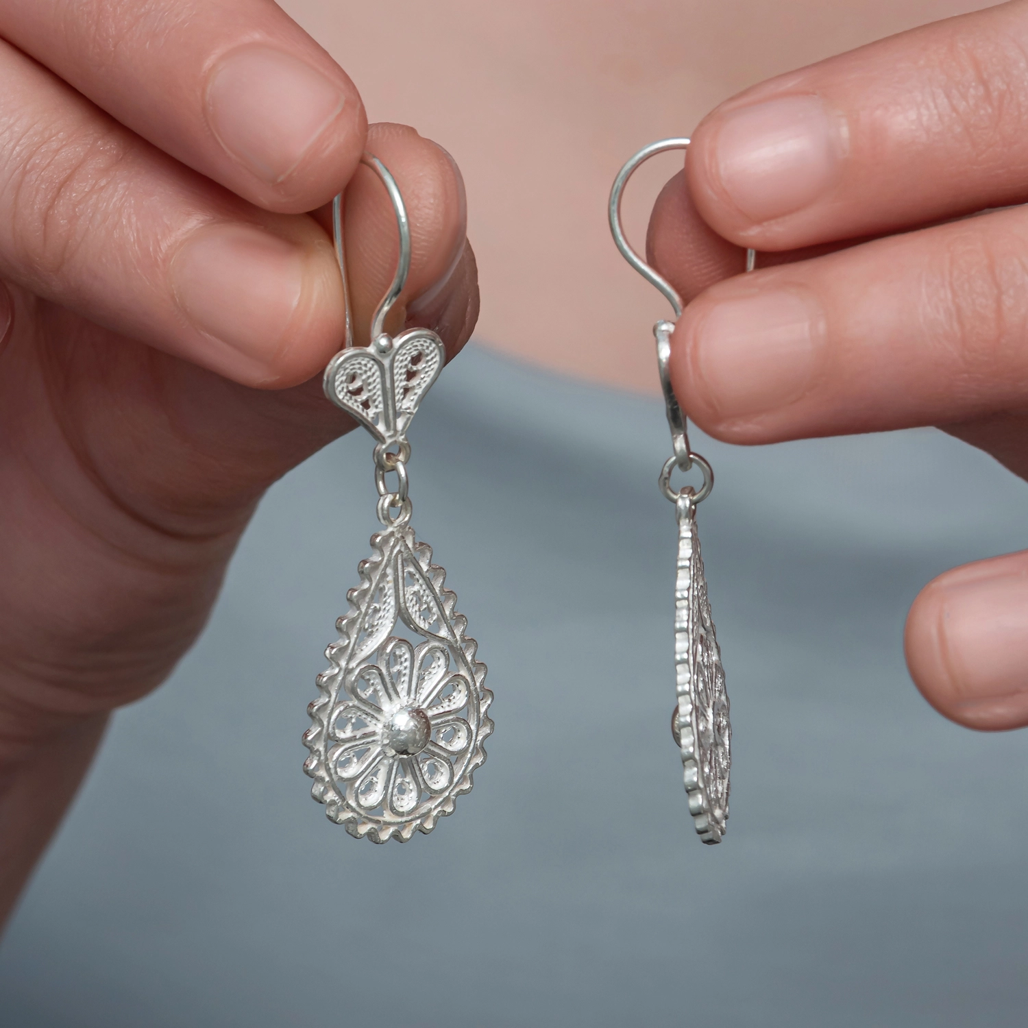 Silver Drop Daisy Filigree Earring