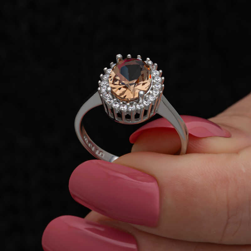 Silver Oval Zultanit Stone-set Women's Ring