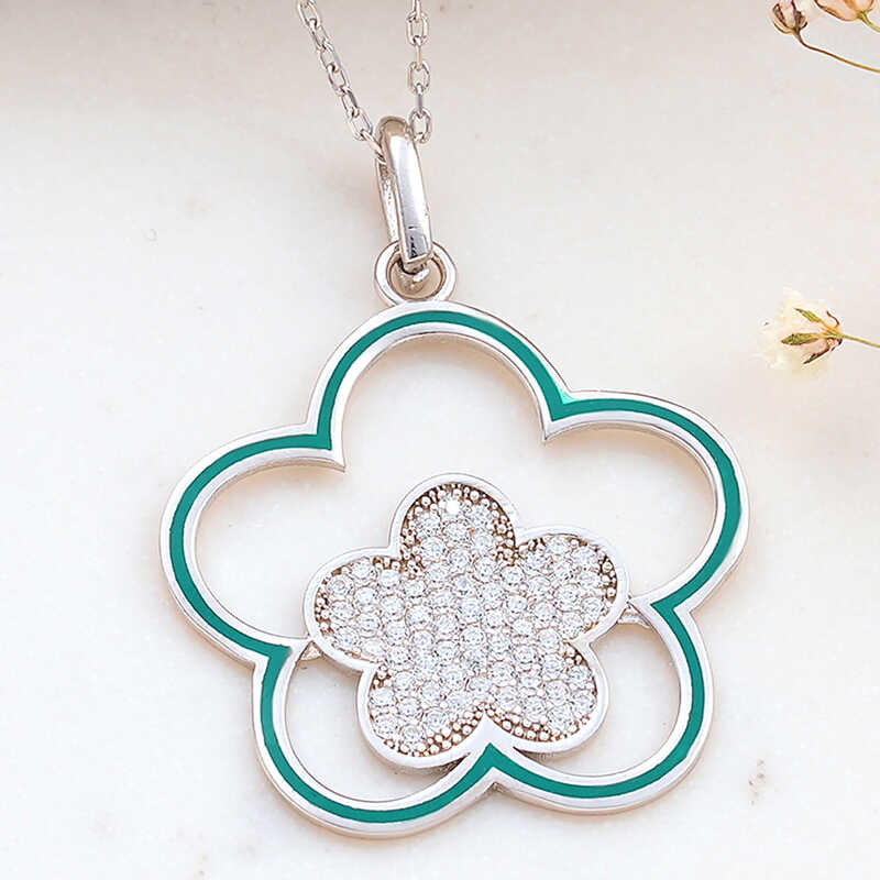 ​Silver Flower Patterned Women's Necklace
