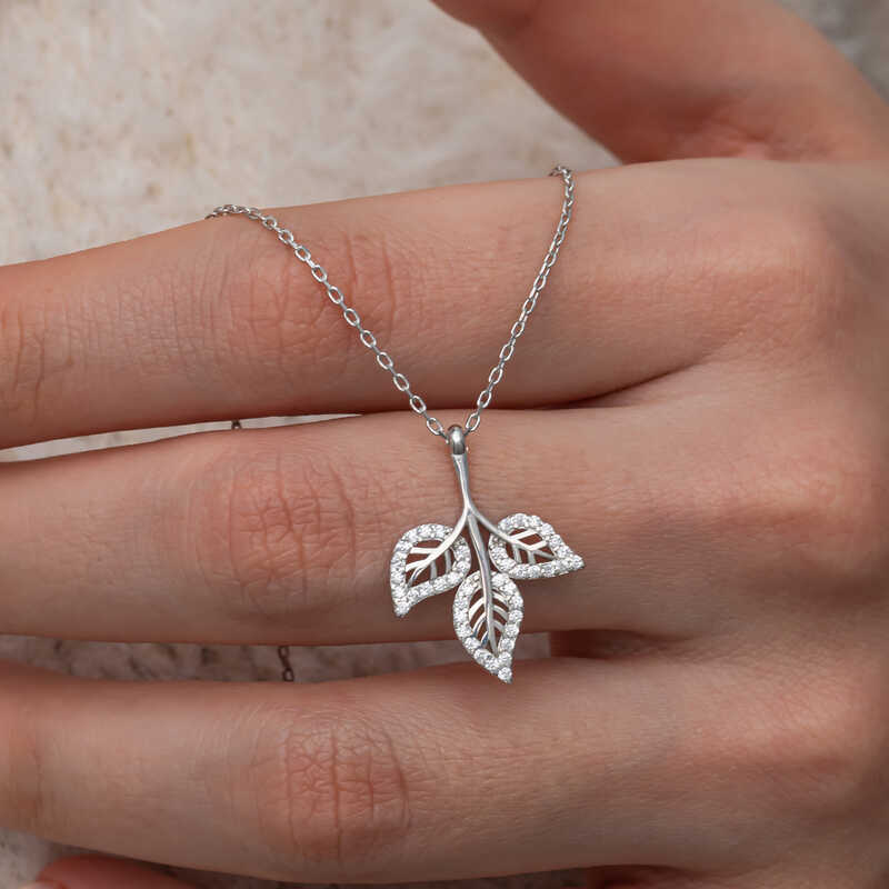 Silver Three Leaf Women’s Necklace