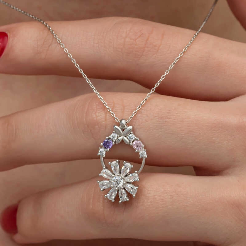 Silver White Spinning Flower Women’s Necklace
