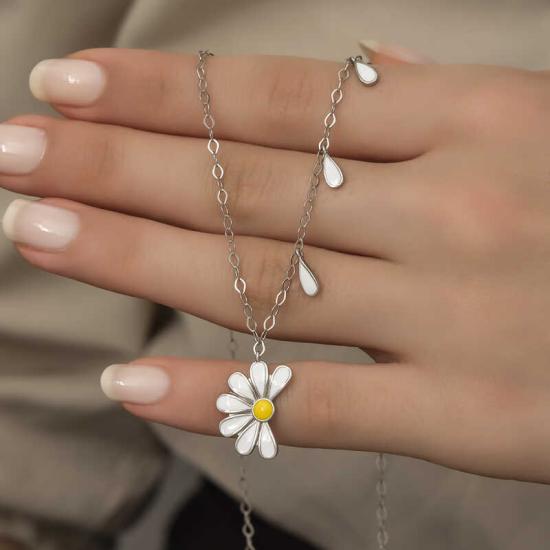 Silver Rhodium Daisy Loves Dislikes Women’s Necklace