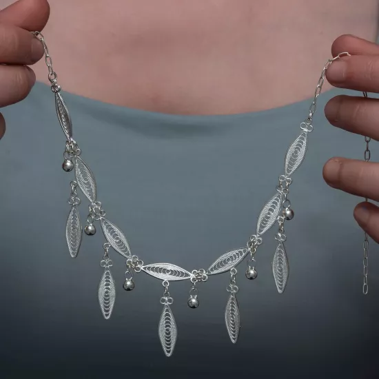 Gümüş Sonsuz Yaprak Telkari Kadın Kolye