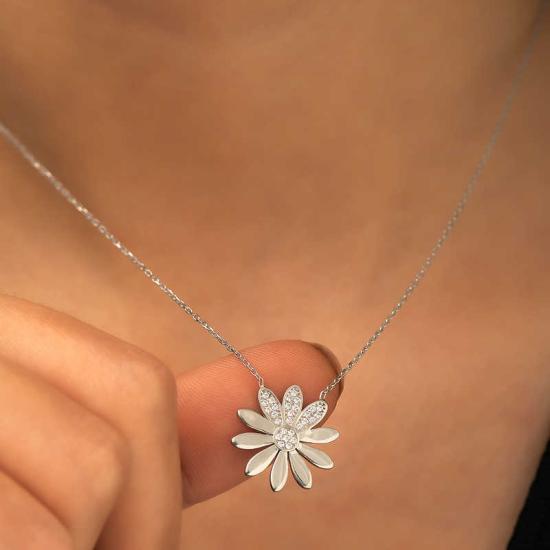 Silver Flower Women’s Necklace