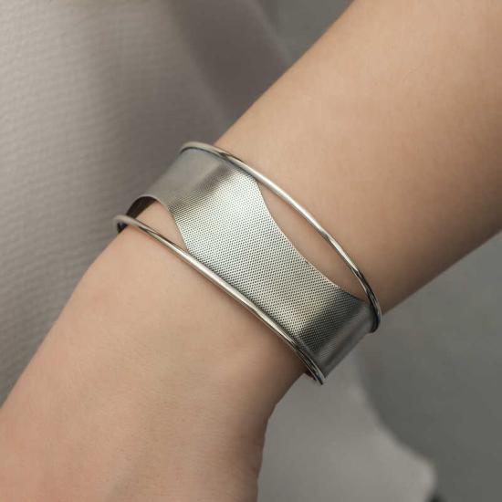 Silver Antique Patterned Women’s Bracelet