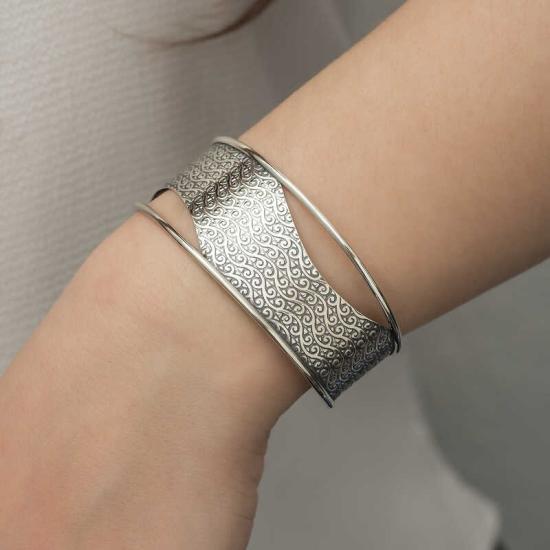 Silver Antique Patterned Women’s Bracelet