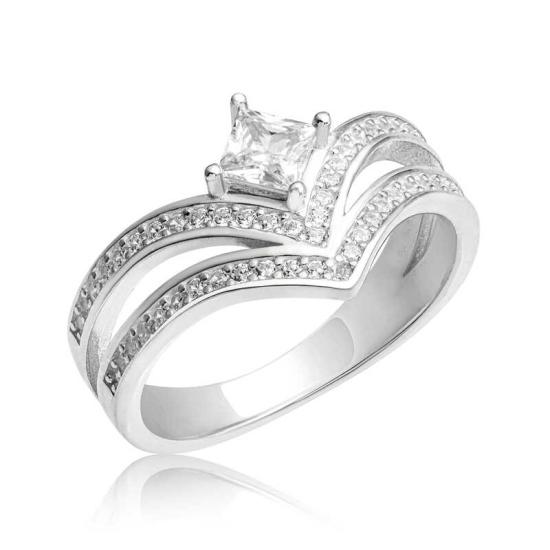Silver Solitaire Women’s Ring