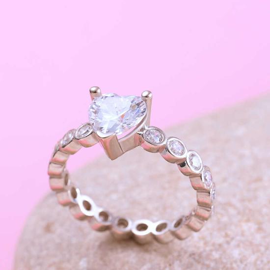 Silver Heart Women’s Ring
