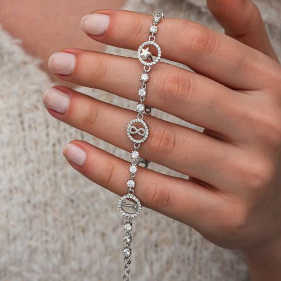 Lucky Women’s Bracelet in a Silver Ring