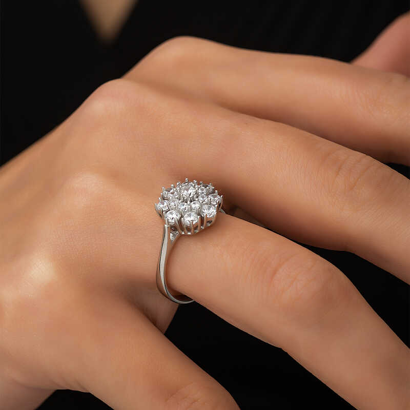 Silver Flower Patterned Women’s Ring