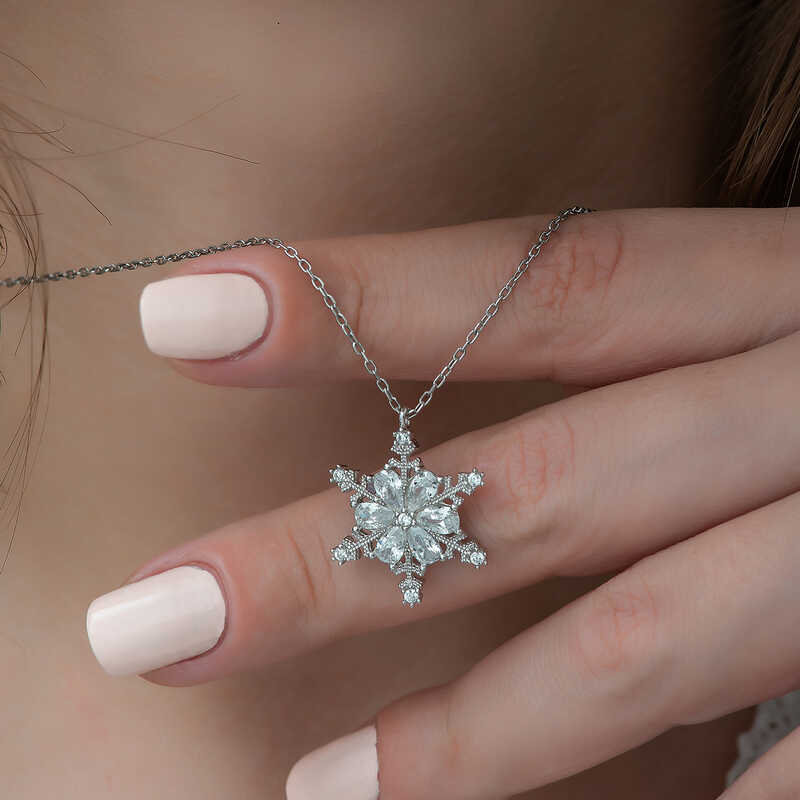 Silver Snow Flower Women’s Necklace