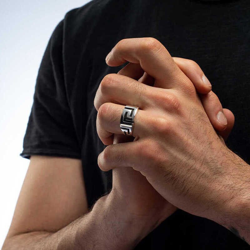 Silver Zigzag Patterned Men’s Ring