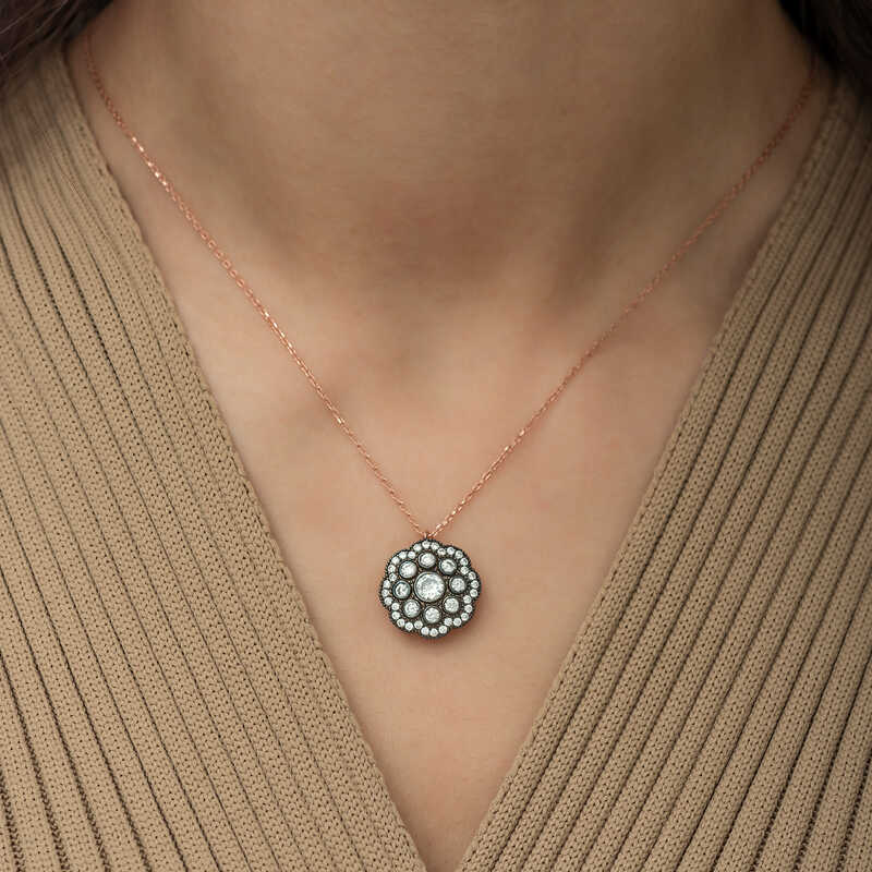 Silver Flower Patterned Diamond Mounted Necklace