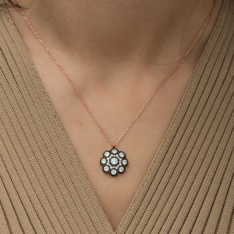 Silver Diamond Mounted Flower Women’s Necklace