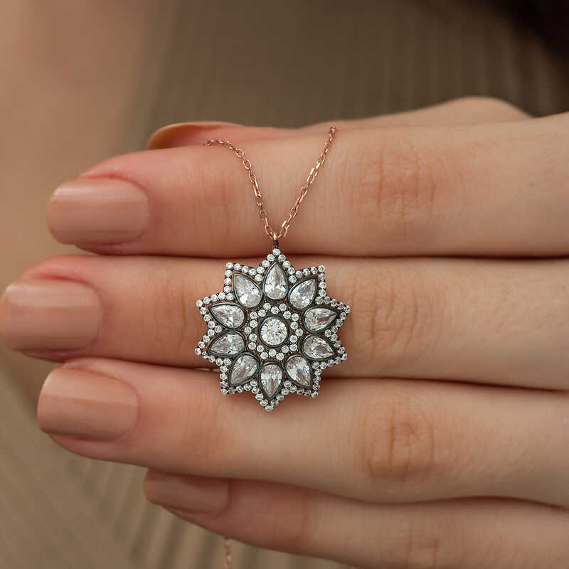 Silver Rose Flower Patterned Diamond Mounted Necklace