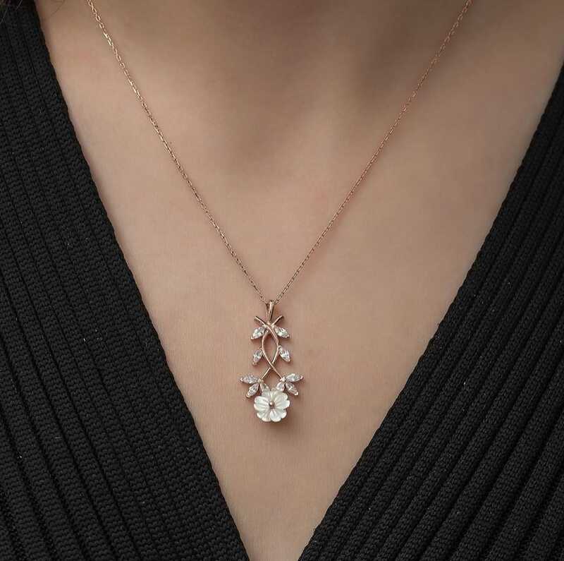 Silver Rose White Spring Flower Necklace