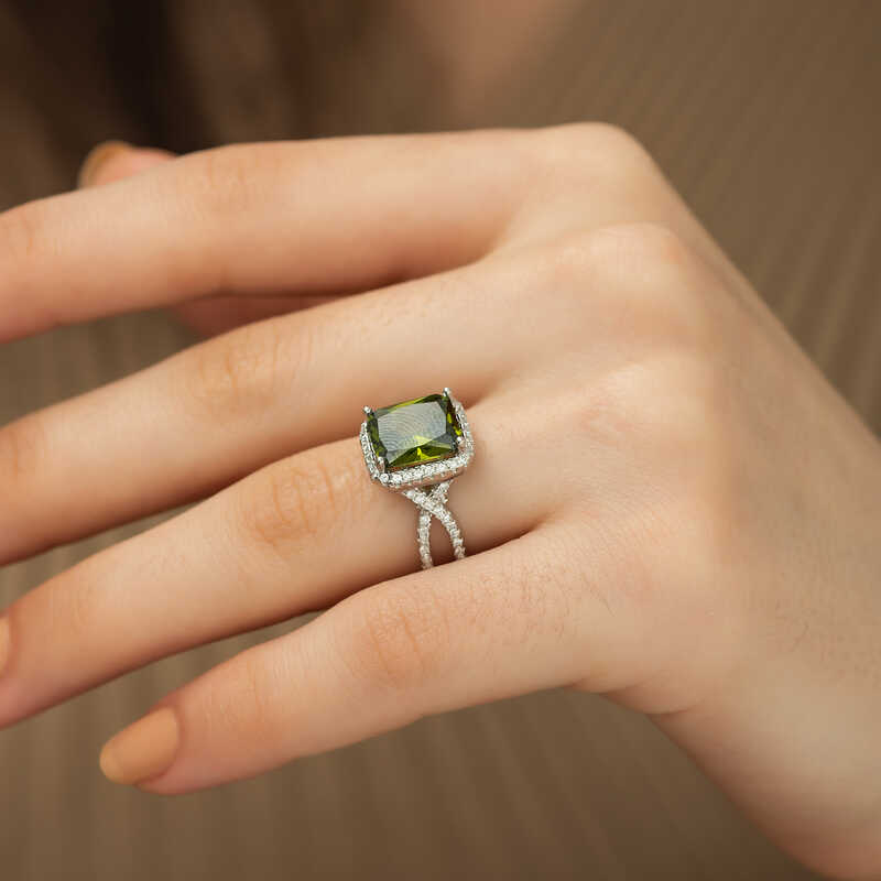 Silver Green Baguette Women’s Ring