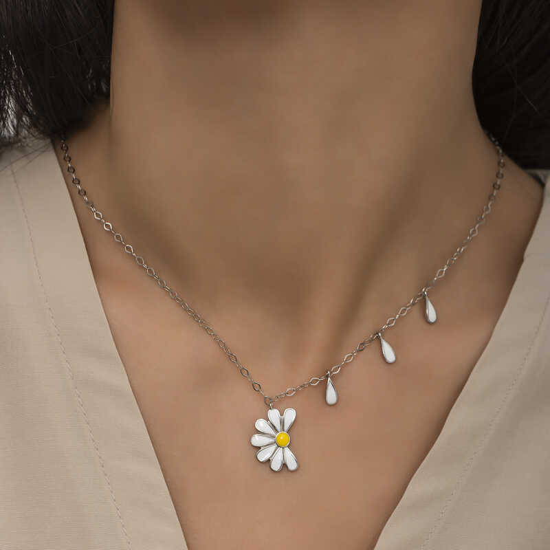 Silver Rhodium Daisy Loves Dislikes Women’s Necklace