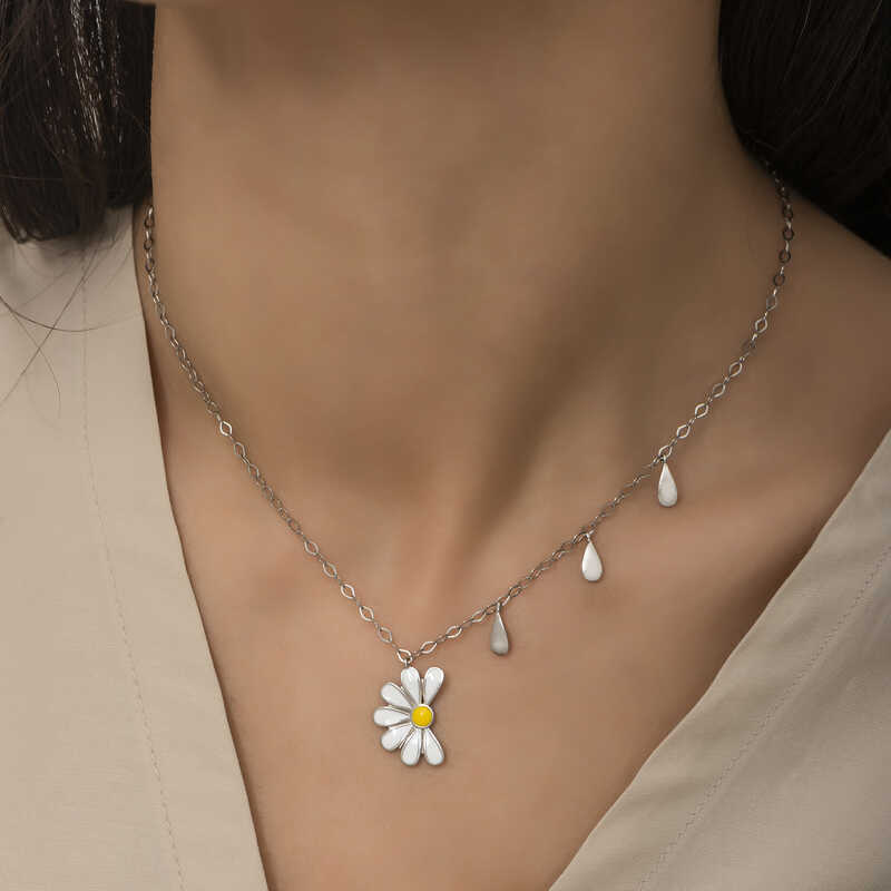 Silver Rhodium Daisy Loves Dislikes Women’s Necklace