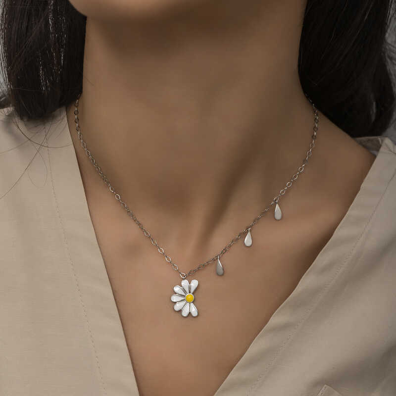 Silver Rhodium Daisy Loves Dislikes Women’s Necklace