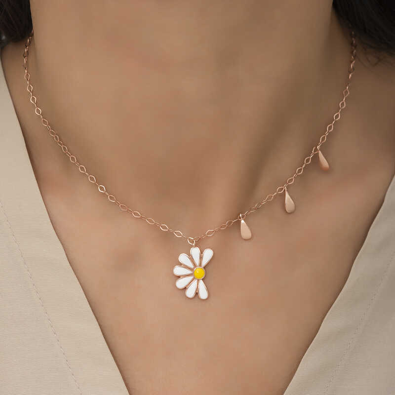 Silver Rose Daisy Loves Dislikes Women’s Necklace