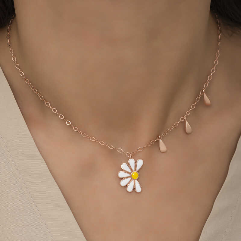 Silver Rose Daisy Loves Dislikes Women’s Necklace