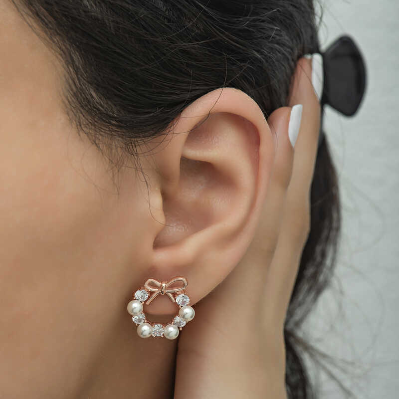 Silver Pearl Ribbon Stud Women’s Earrings