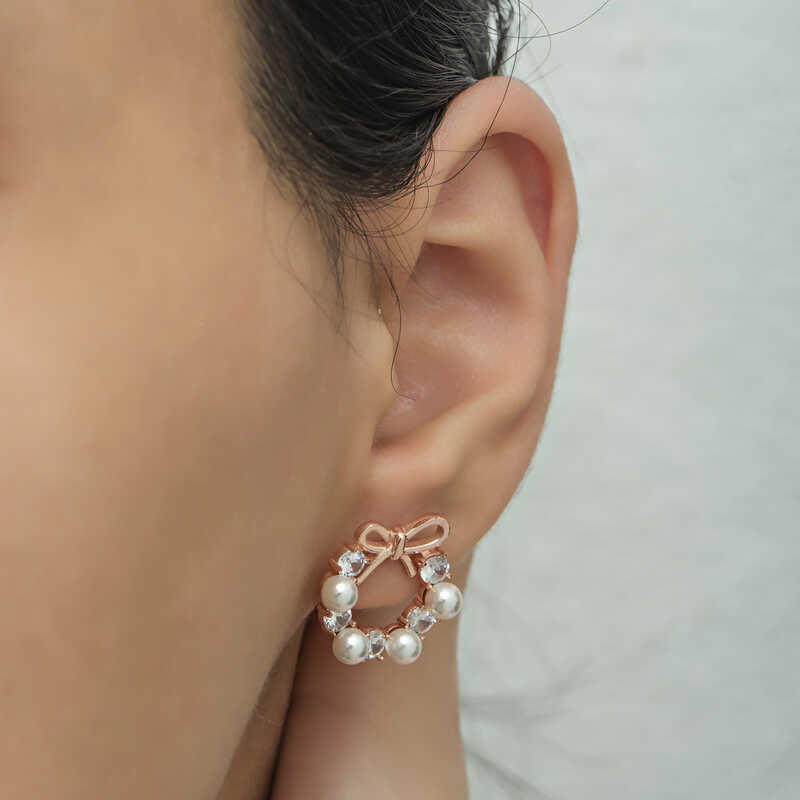 Silver Pearl Ribbon Stud Women’s Earrings