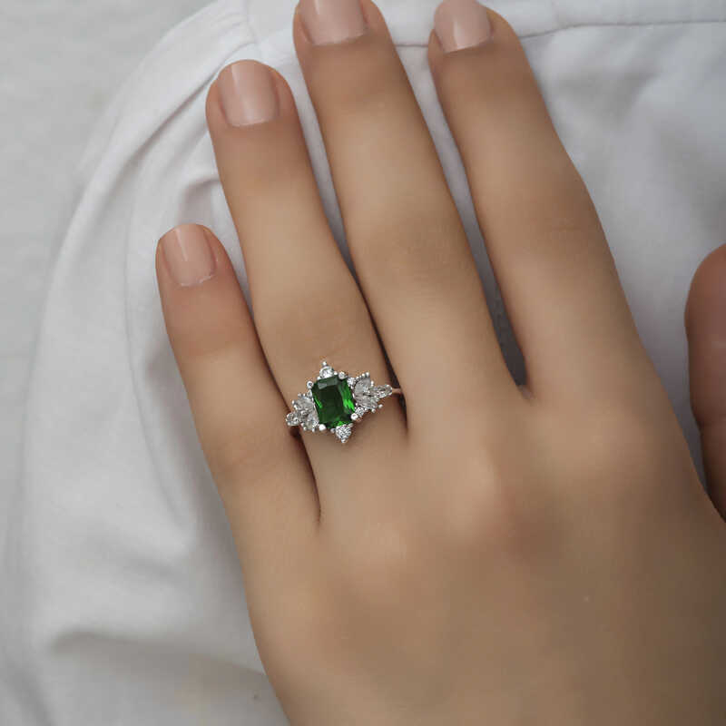 Silver Green Baguette Stone Women’s Ring