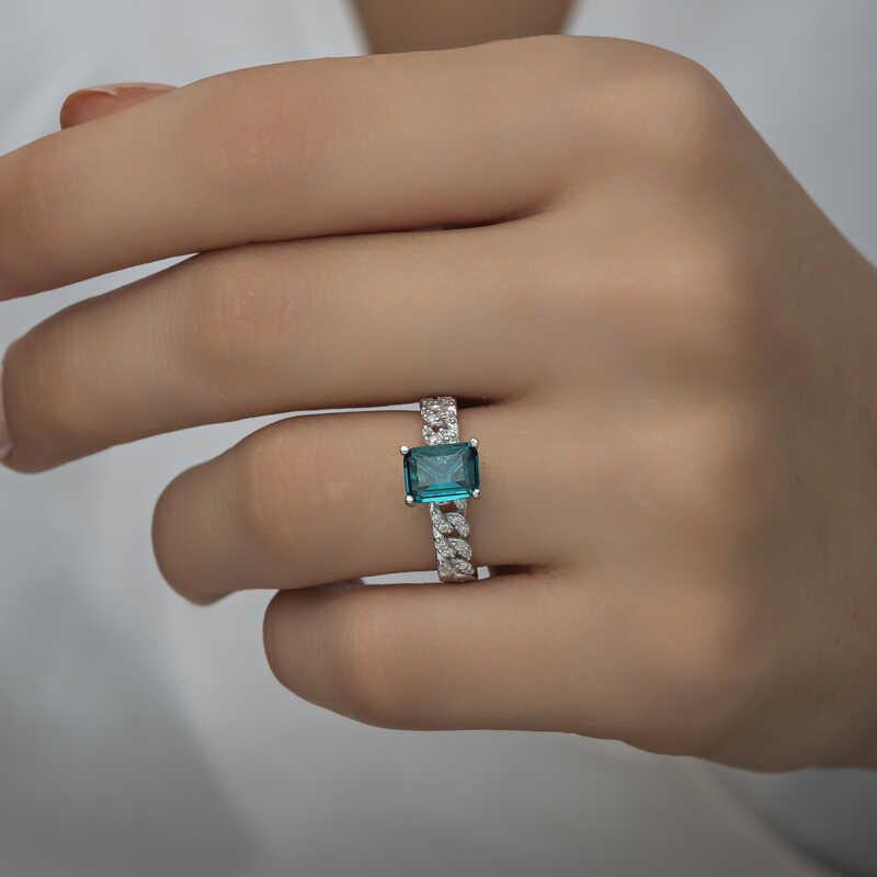 Silver Dark Green Baguette Stone Women’s Ring