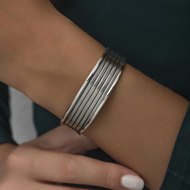 Silver Antique Patterned Women’s Bracelet