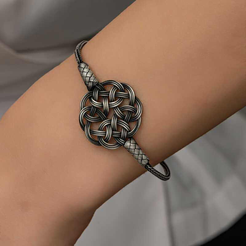 Silver Kazaziye Knit Bracelet