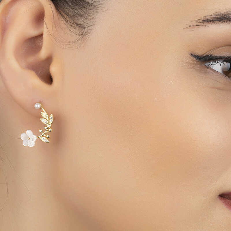 Silver Gold Mother of Pearl Flower Stud Women’s Earrings
