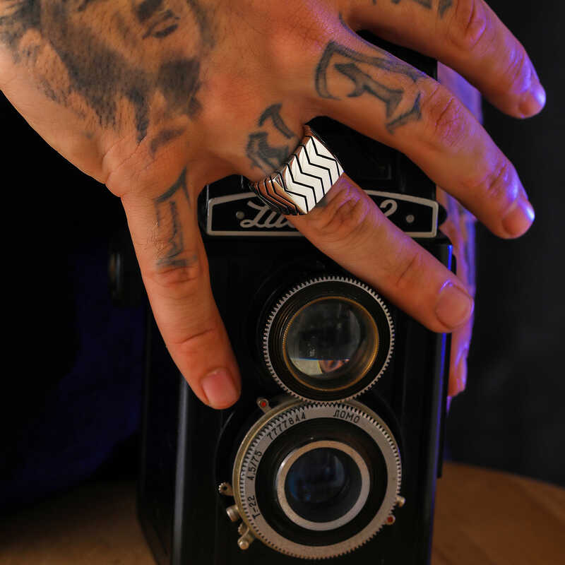 Silver Zigzag Patterned Men’s Ring