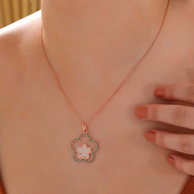 Silver Rose Flower Patterned Women’s Necklace