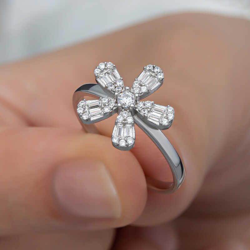 Silver Zircon Stone Flower Women’s Ring