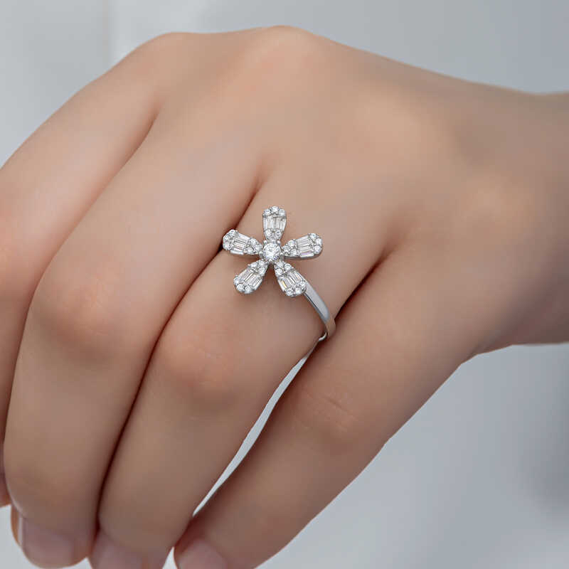 Silver Zircon Stone Flower Women’s Ring