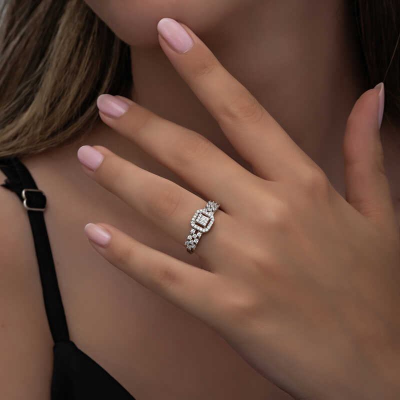 Silver Baguette Stone Women’s Ring