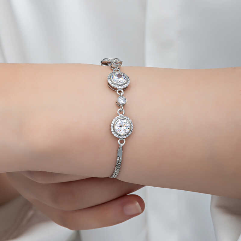 Silver Solitaire Women’s Bracelet