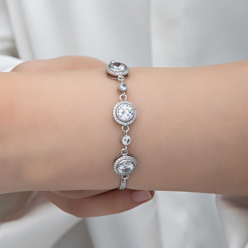 Silver Solitaire Women’s Bracelet