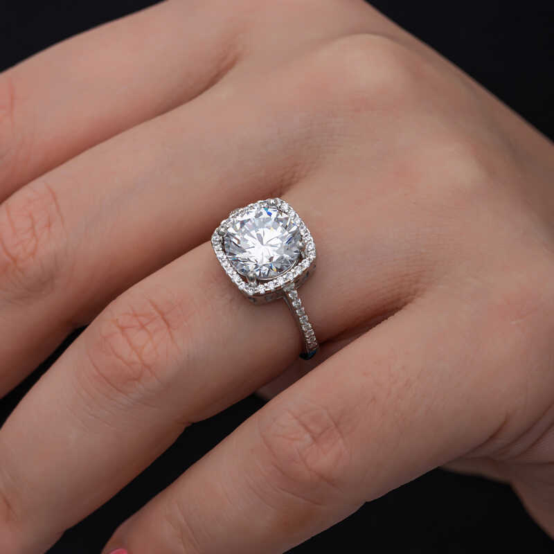 Silver Square Mounted Single Stone Women’s Ring