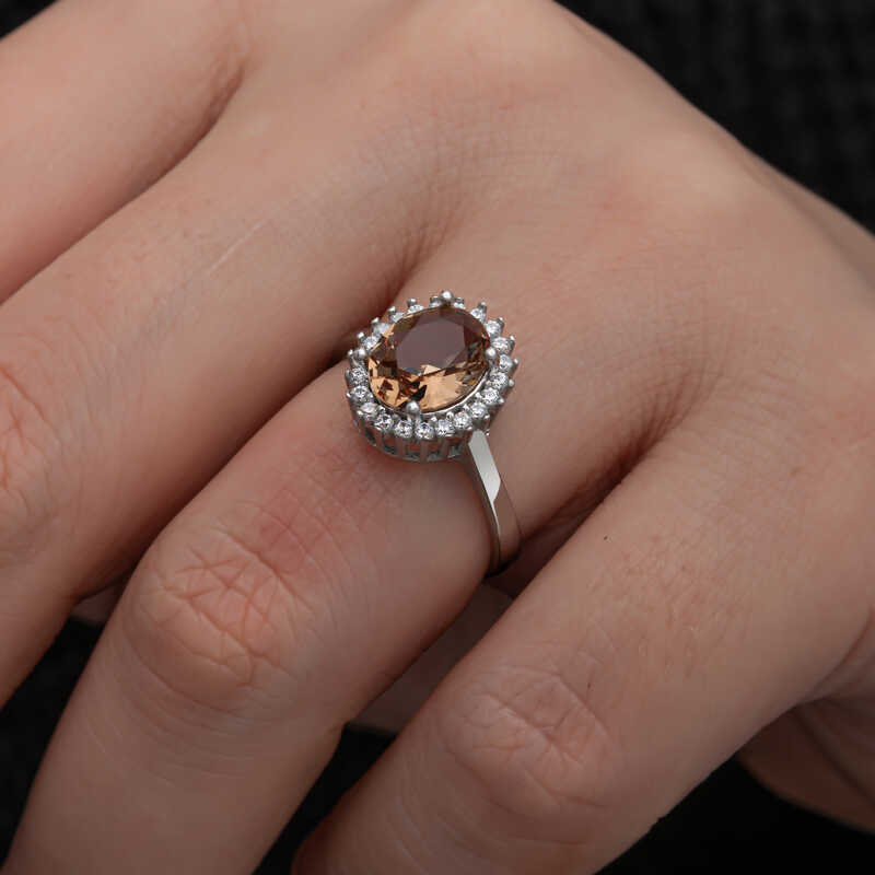 Silver Oval Zultanite Stone Women’s Ring