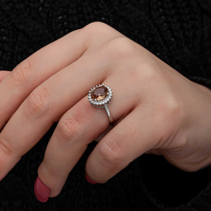 Silver Oval Zultanite Stone Women’s Ring