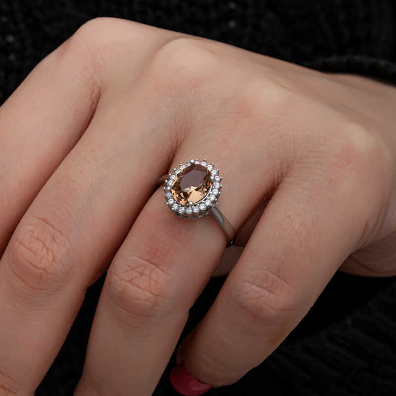 Silver Oval Zultanite Stone Women’s Ring