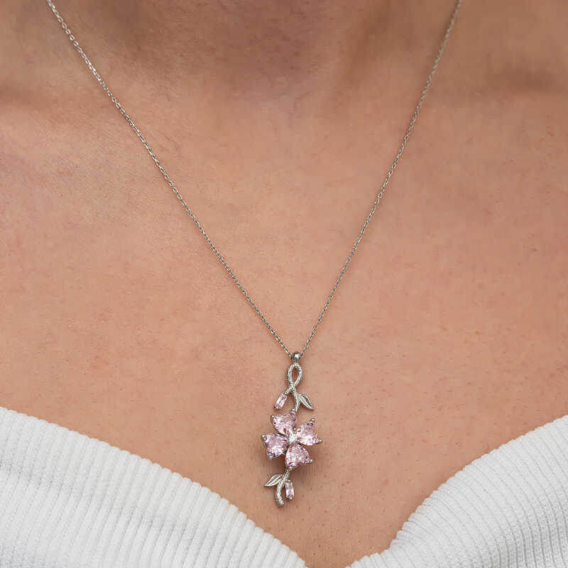 Silver Spinning Pink Clover Women’s Necklace