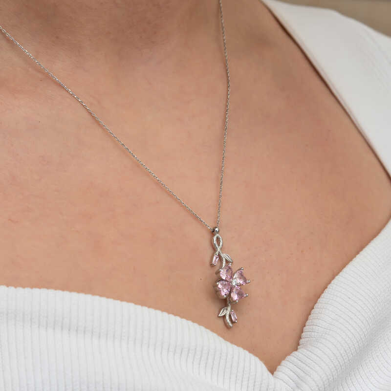 Silver Spinning Pink Clover Women’s Necklace