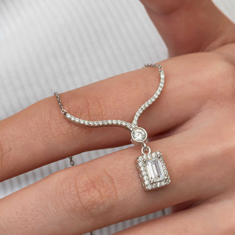 Silver Baguette Stone Choker Model Women’s Necklace